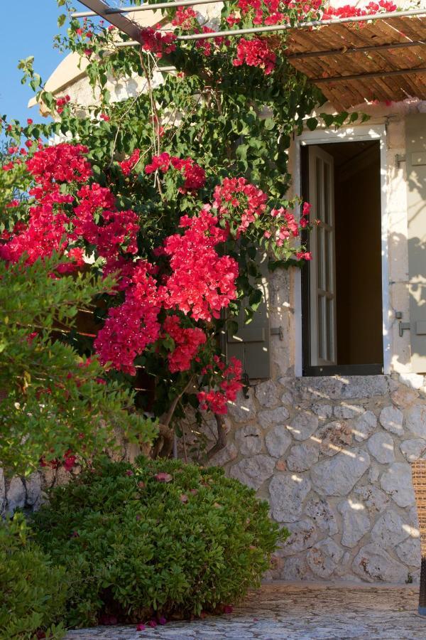 Stone Cottages Khalikerí Exterior photo